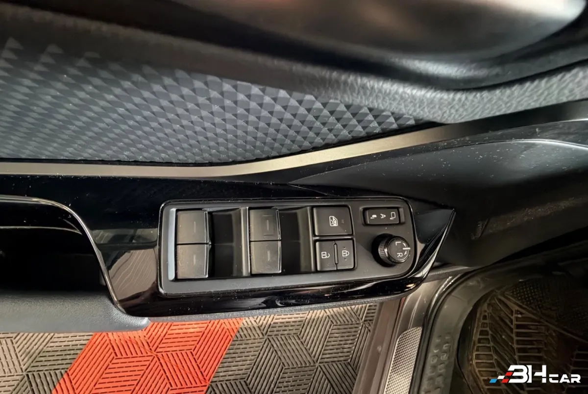 Toyota C-hr - photo 19
