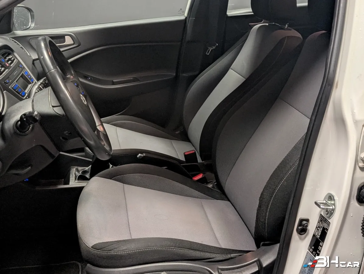Hyundai I20 - photo 13