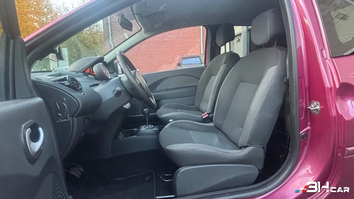 Renault Twingo - photo 8