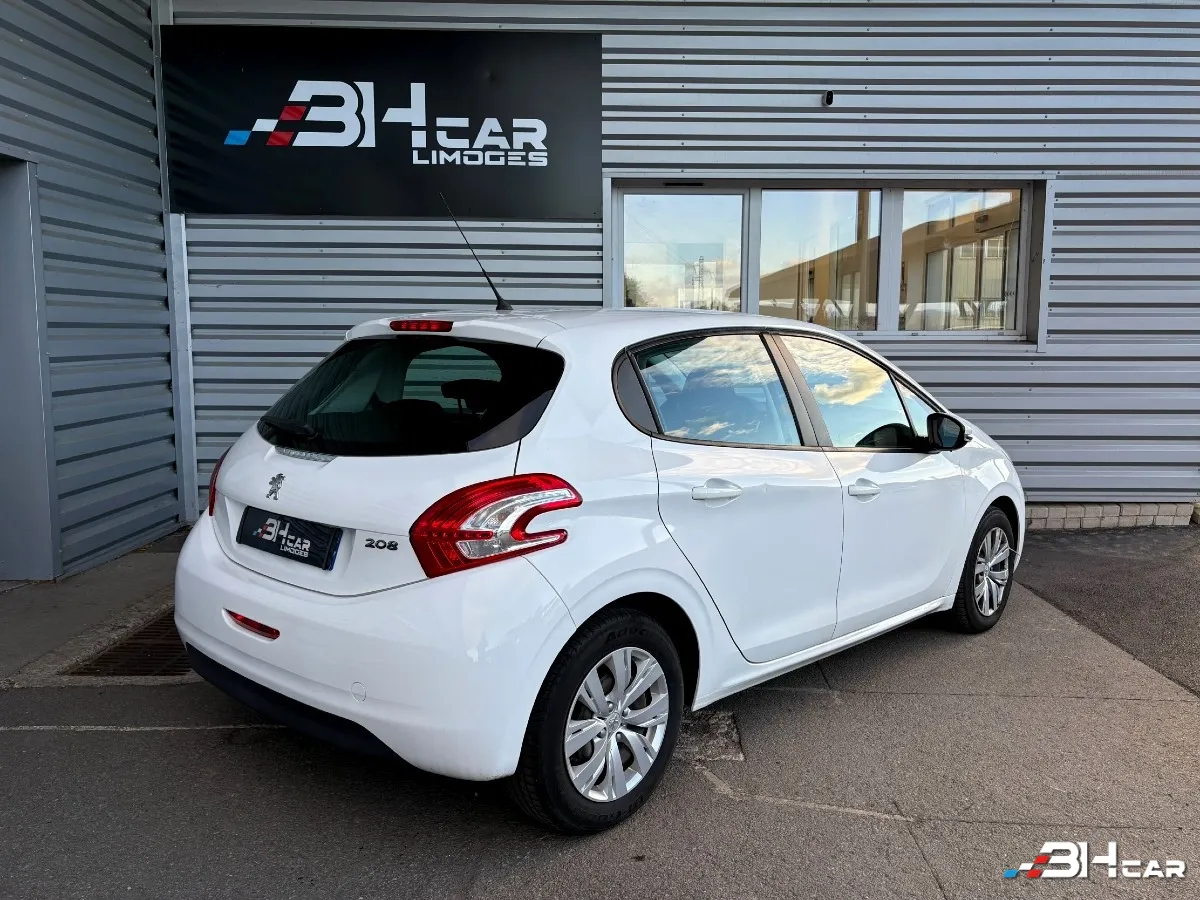 Peugeot 208 - photo 7