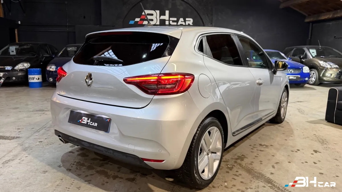 Renault Clio - photo 7