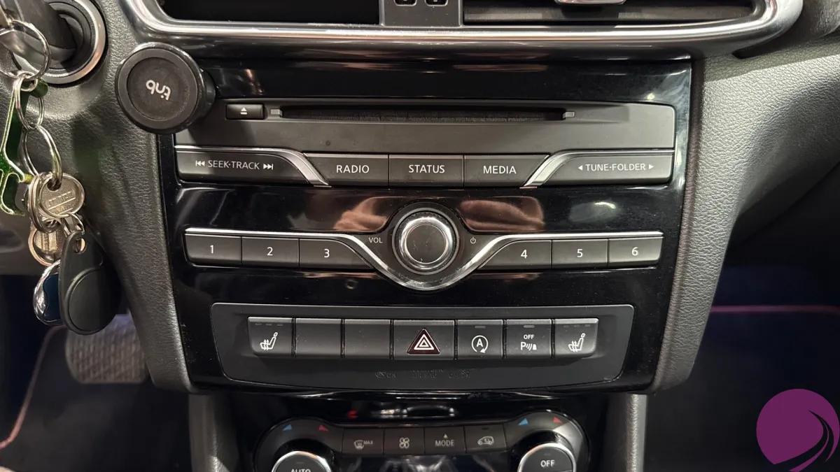 Infiniti Q30