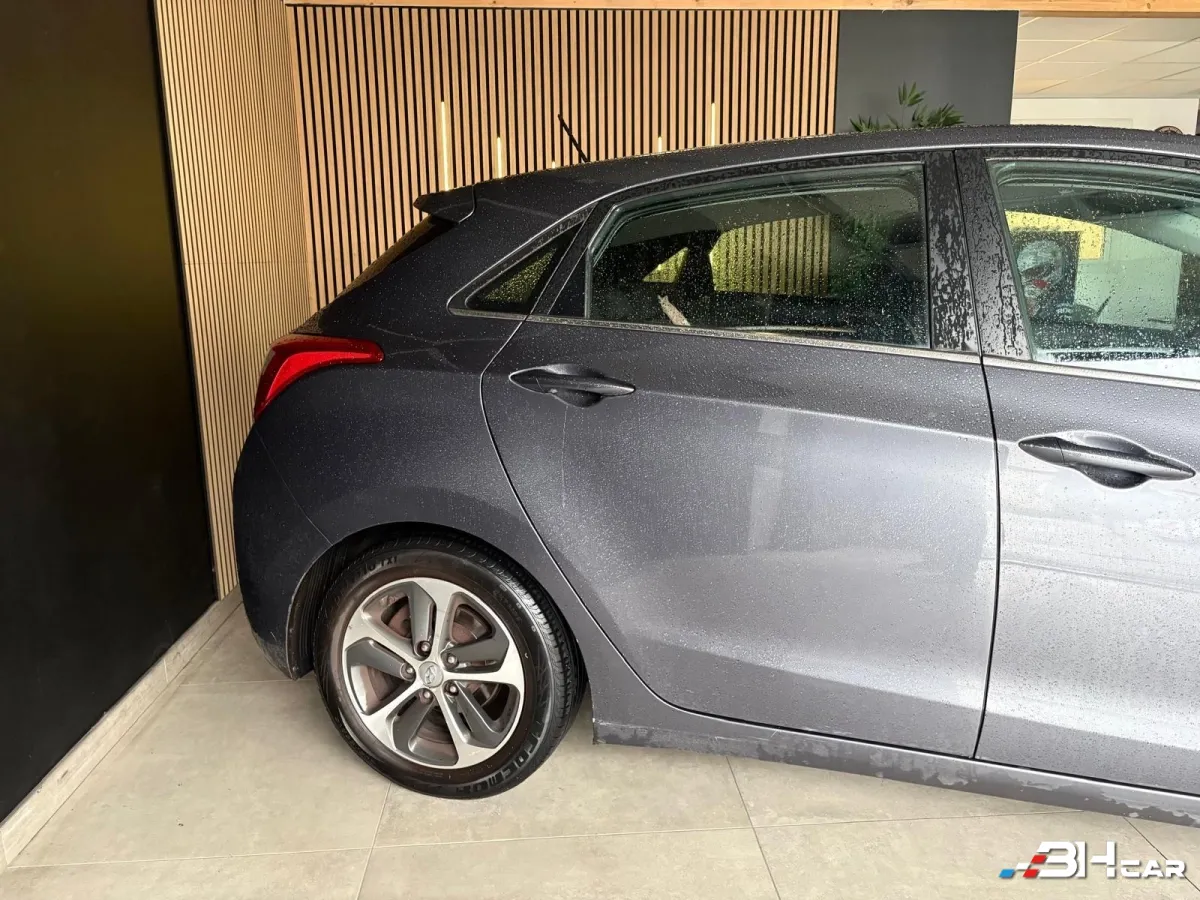 Hyundai I30 - photo 5