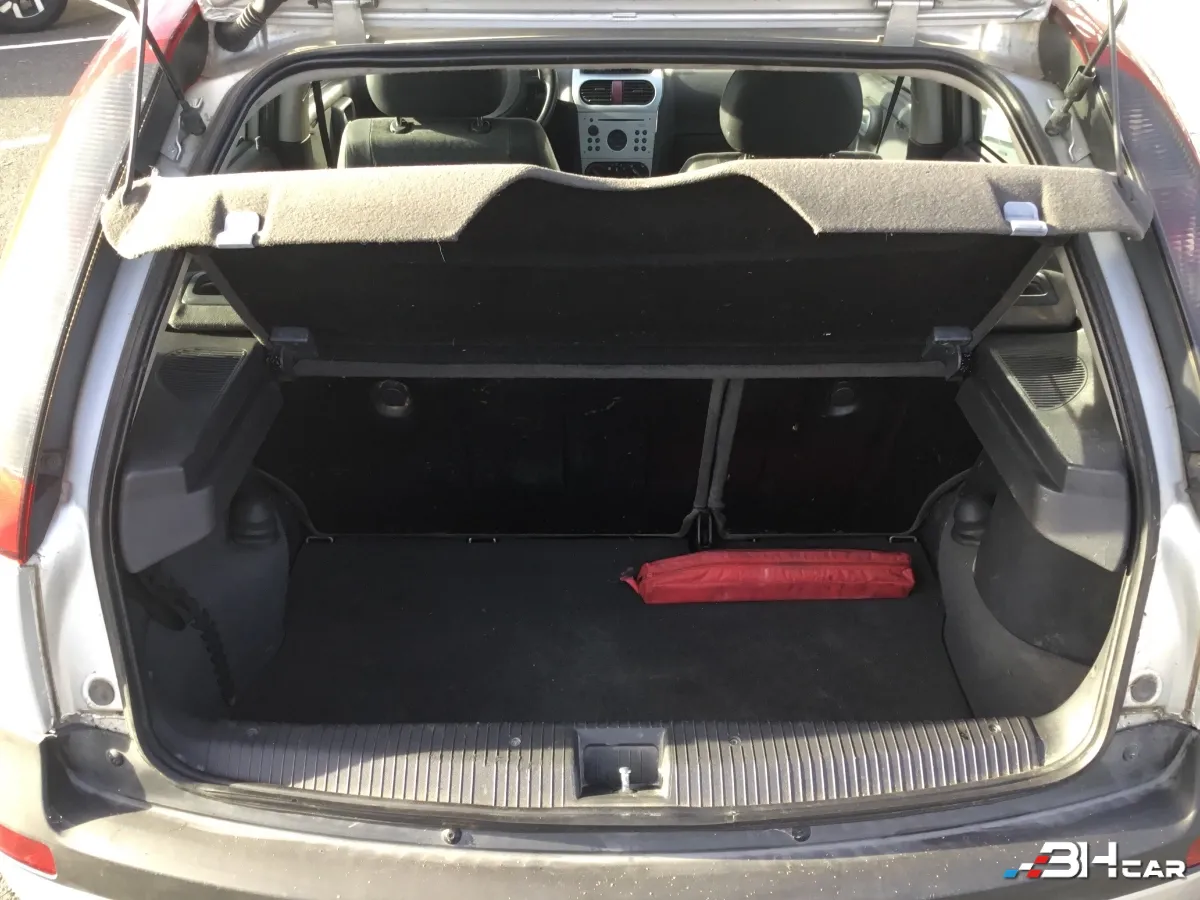 Opel Corsa - photo 14