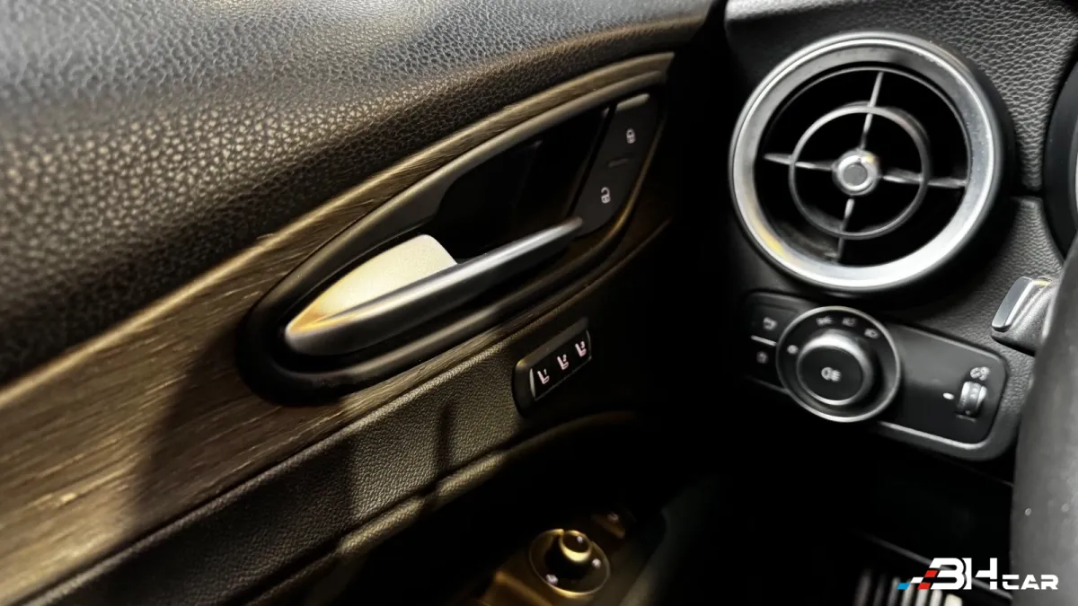 Alfa Romeo Stelvio - photo 19