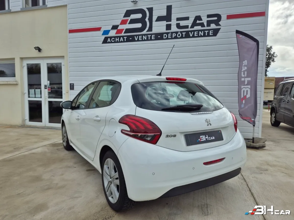 Peugeot 208 - photo 19