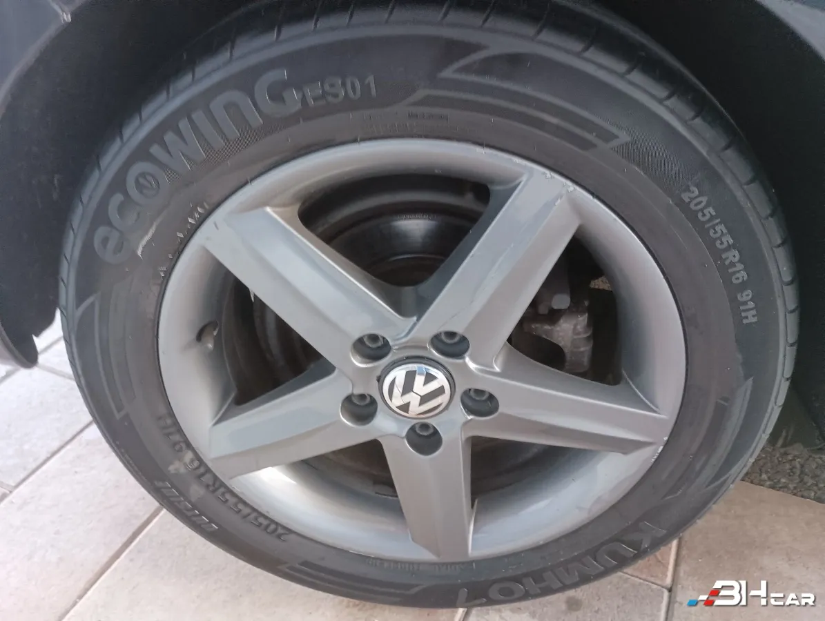 Volkswagen Golf - photo 11