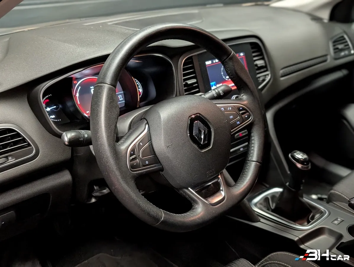 Renault Megane - photo 9