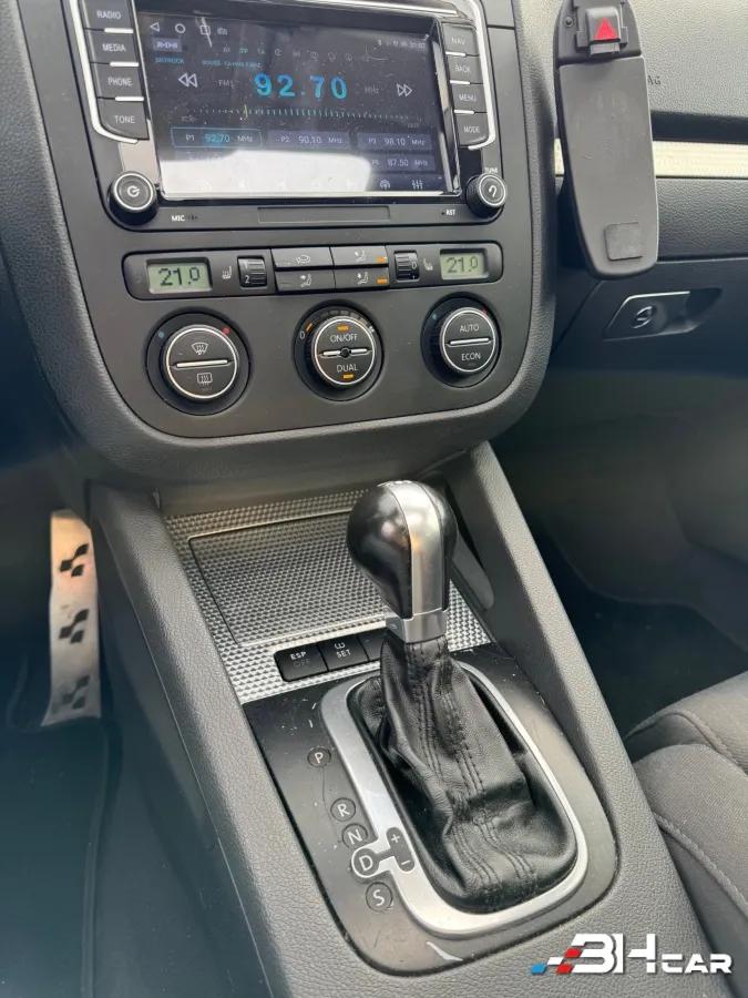 Aperçu indisponible de Volkswagen Golf