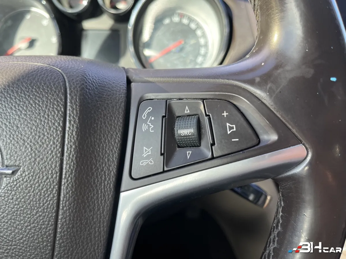 Opel Insignia - photo 15