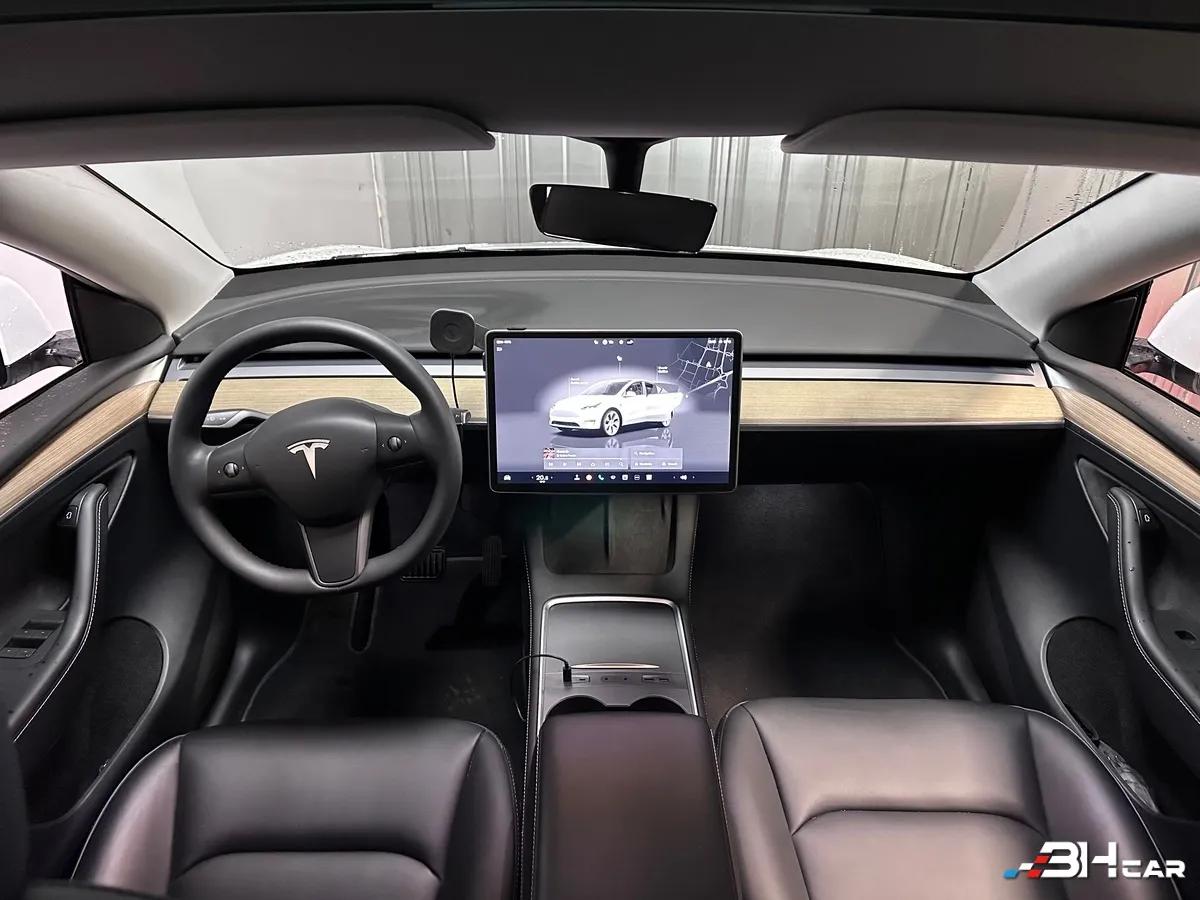 Aperçu indisponible de Tesla Model-y