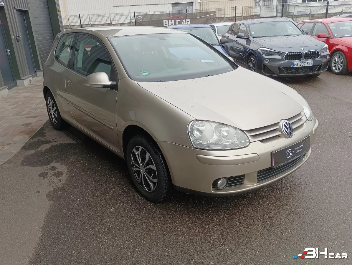 Volkswagen Golf - photo 7