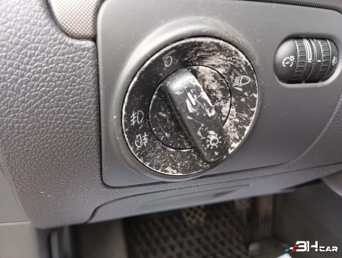 Volkswagen Golf - photo 25