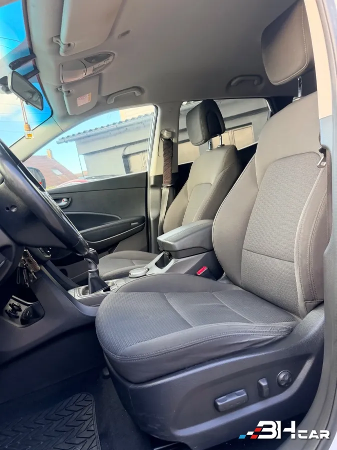 Hyundai Santa Fe - photo 4
