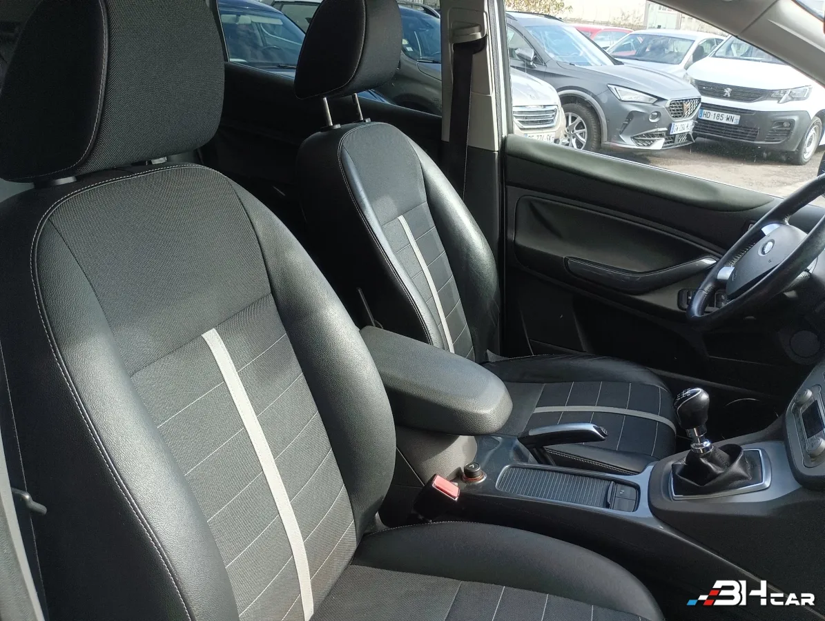 Ford Kuga - photo 21