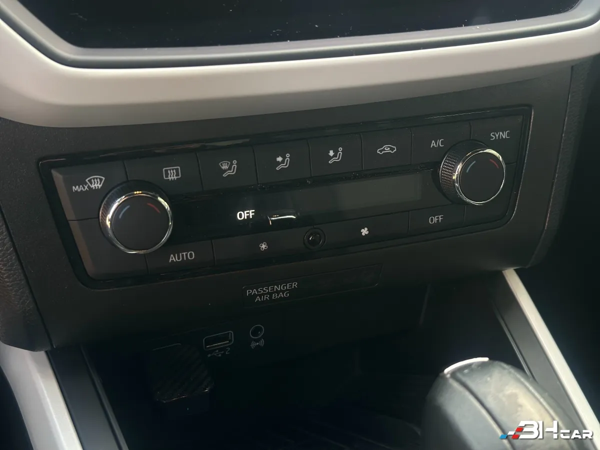 Seat Arona - photo 21