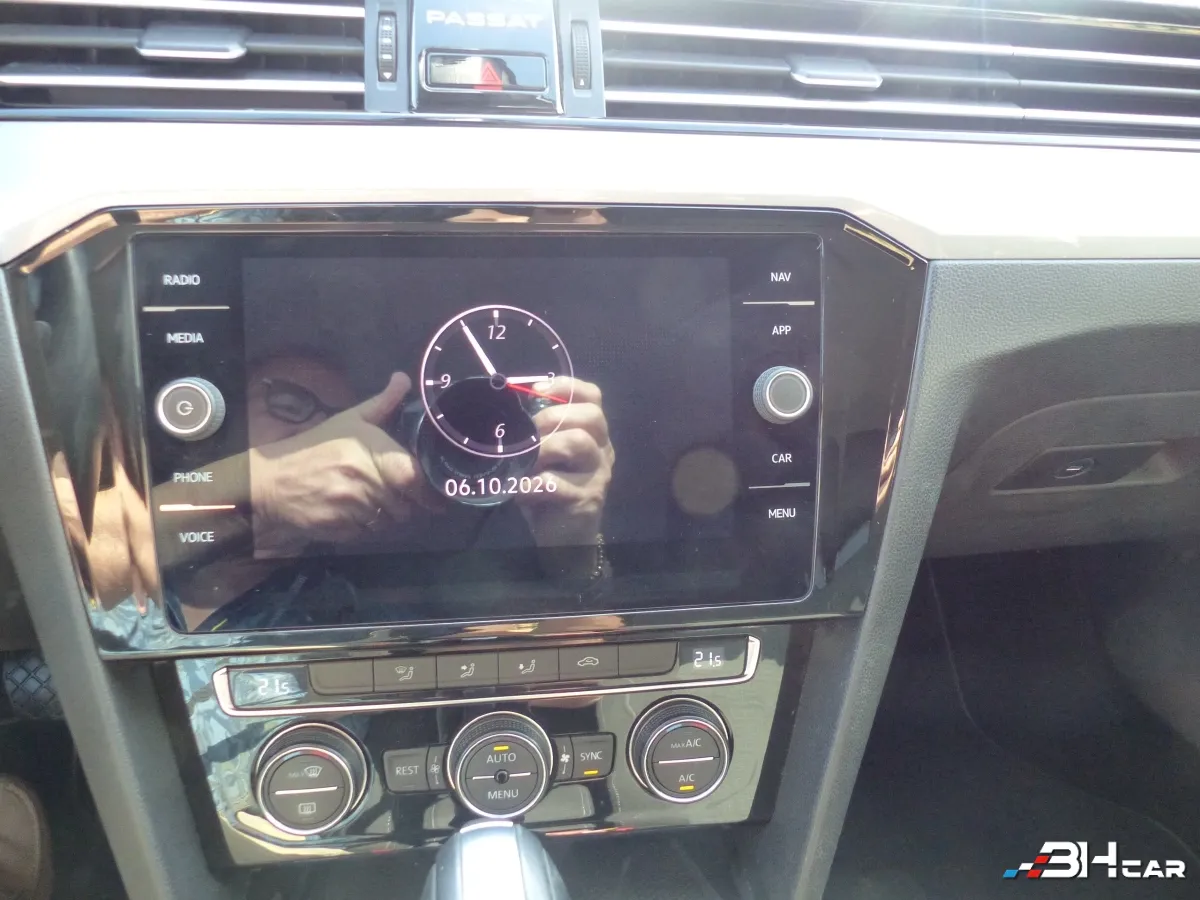 Volkswagen Passat - photo 27