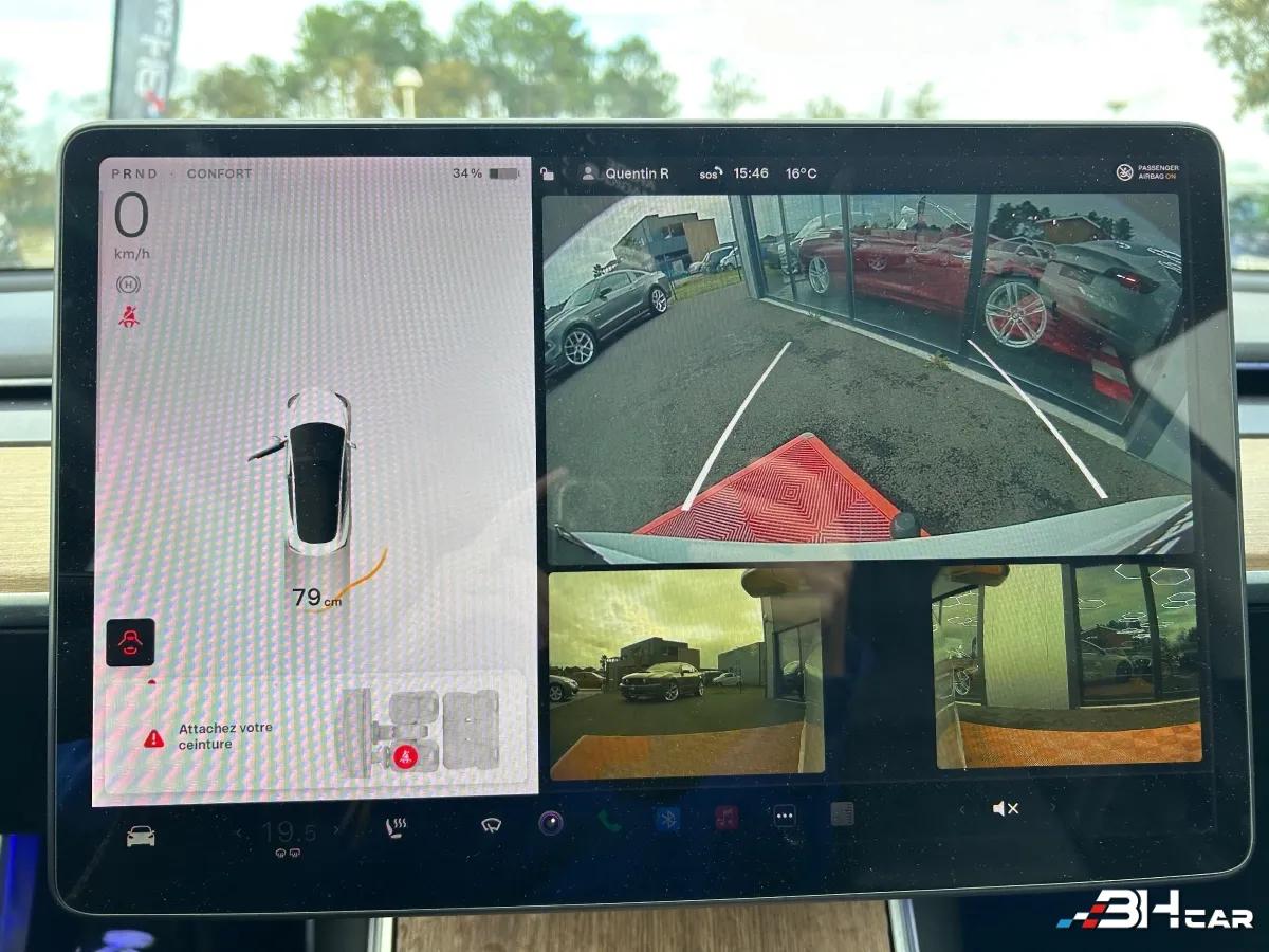 Aperçu indisponible de Tesla Model-3