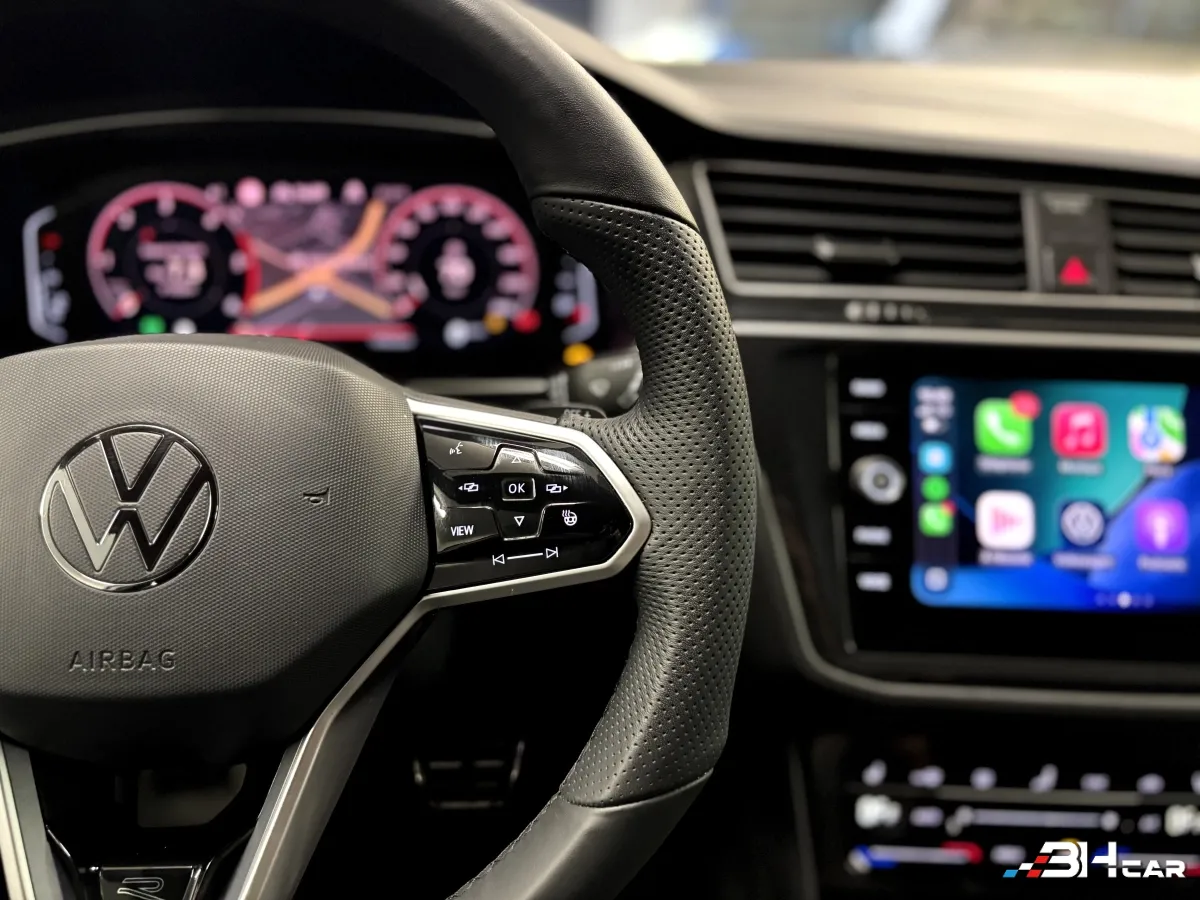Volkswagen Tiguan - photo 25