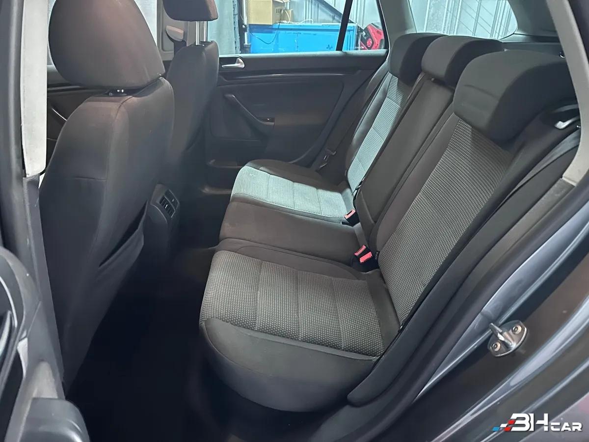 Aperçu indisponible de Volkswagen Golf