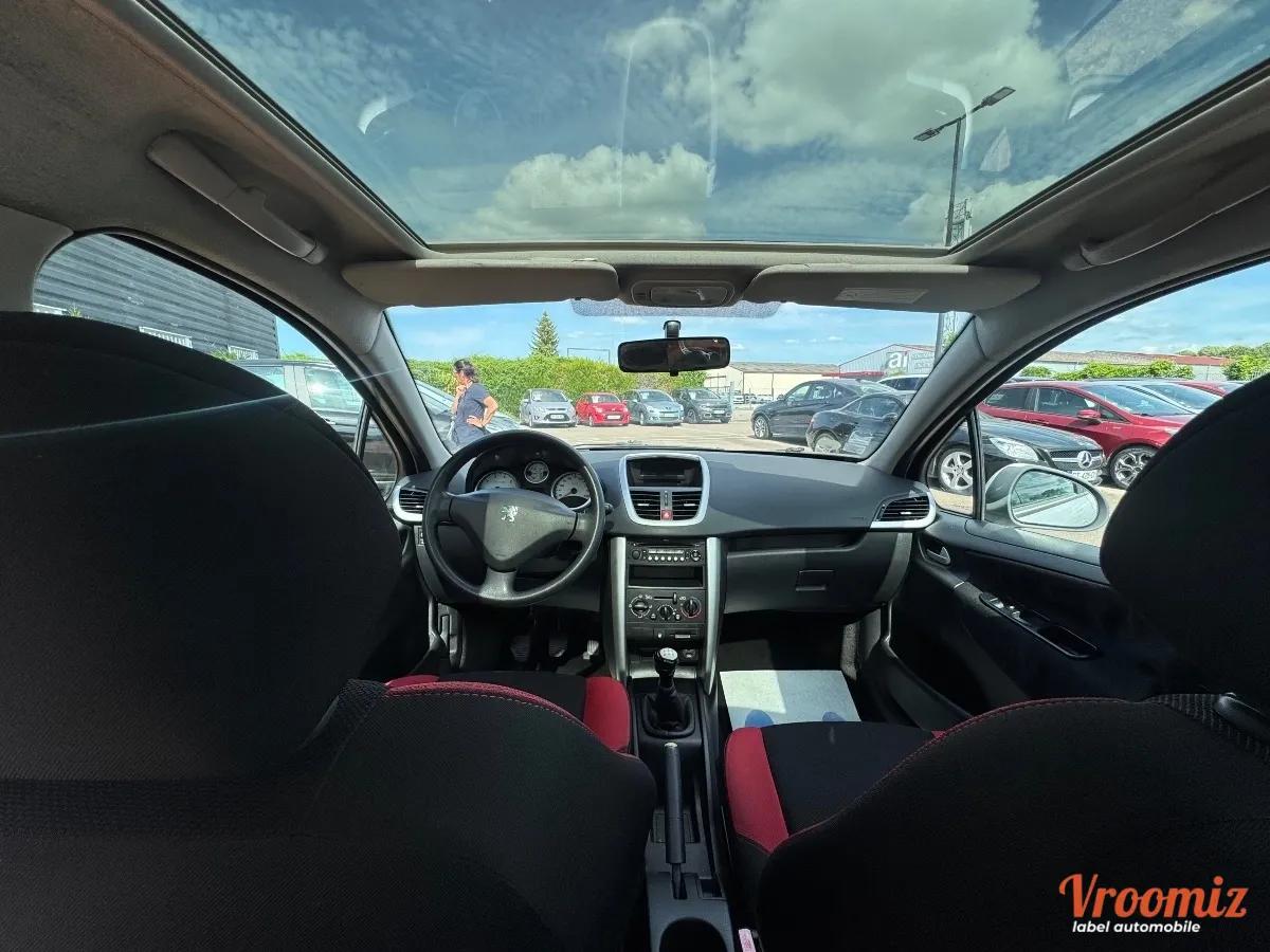 Peugeot 207 1.4 VTI 95 PREMIUM