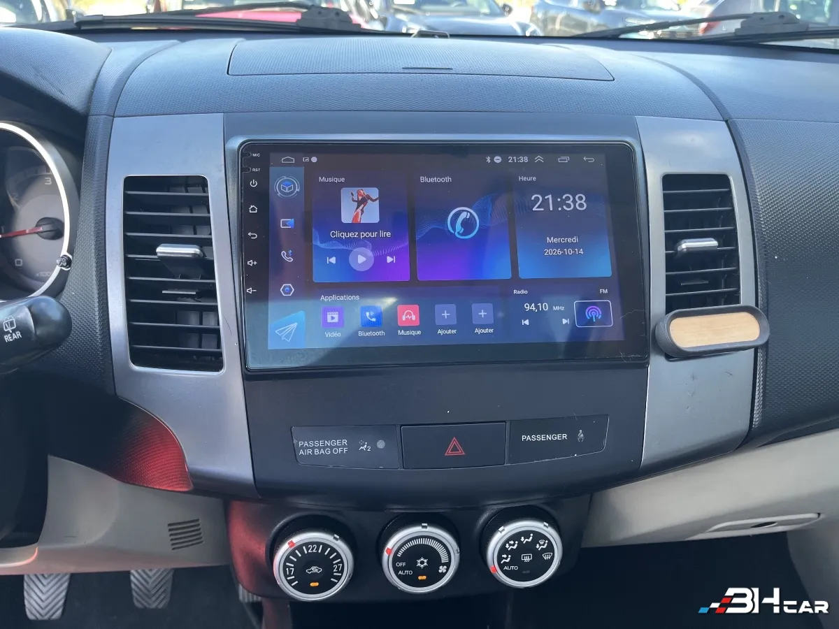 Mitsubishi Outlander - photo 16
