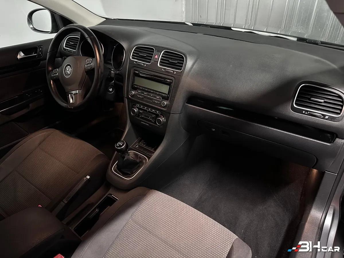 Aperçu indisponible de Volkswagen Golf