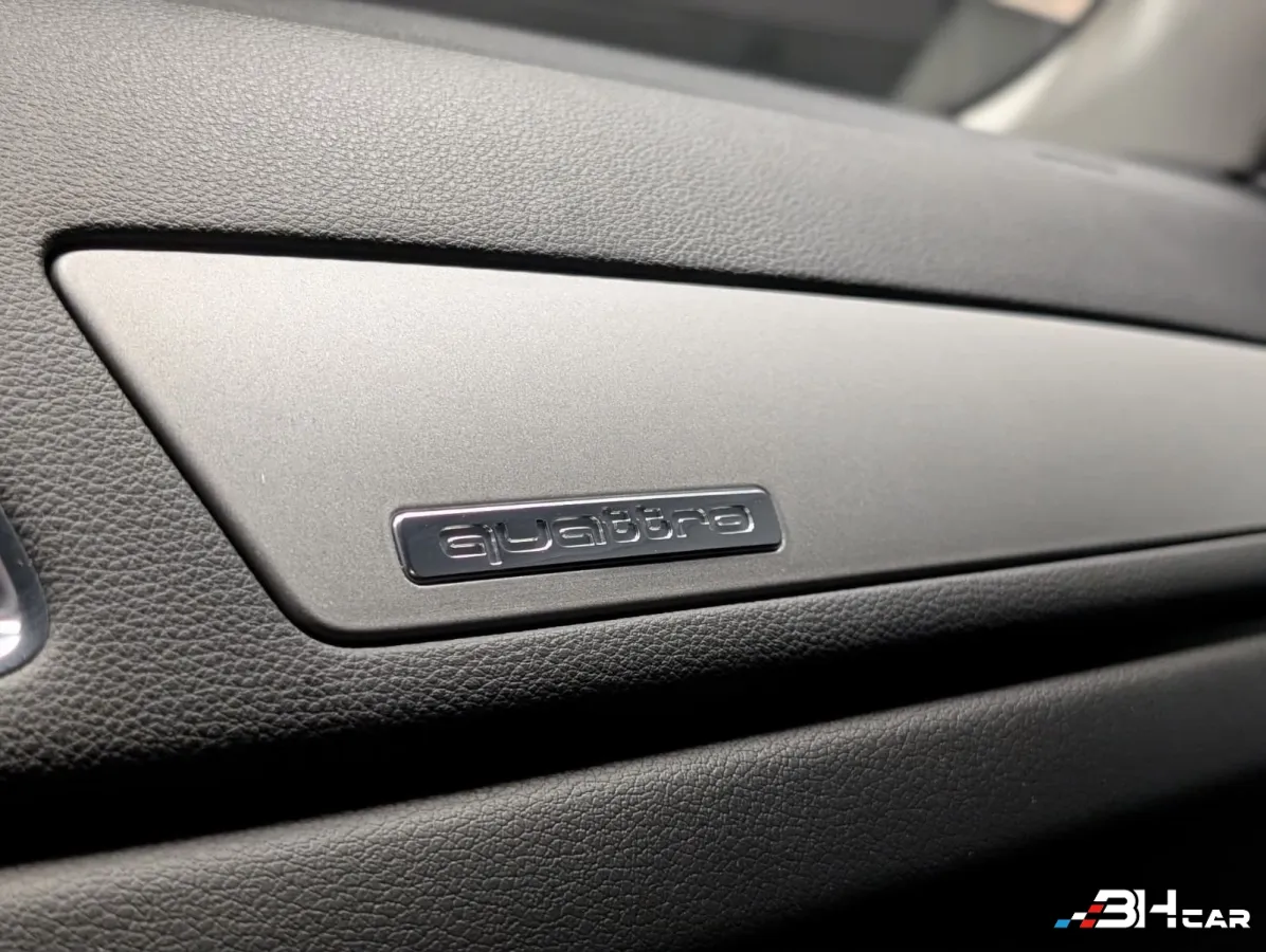 Audi Q3 - photo 22