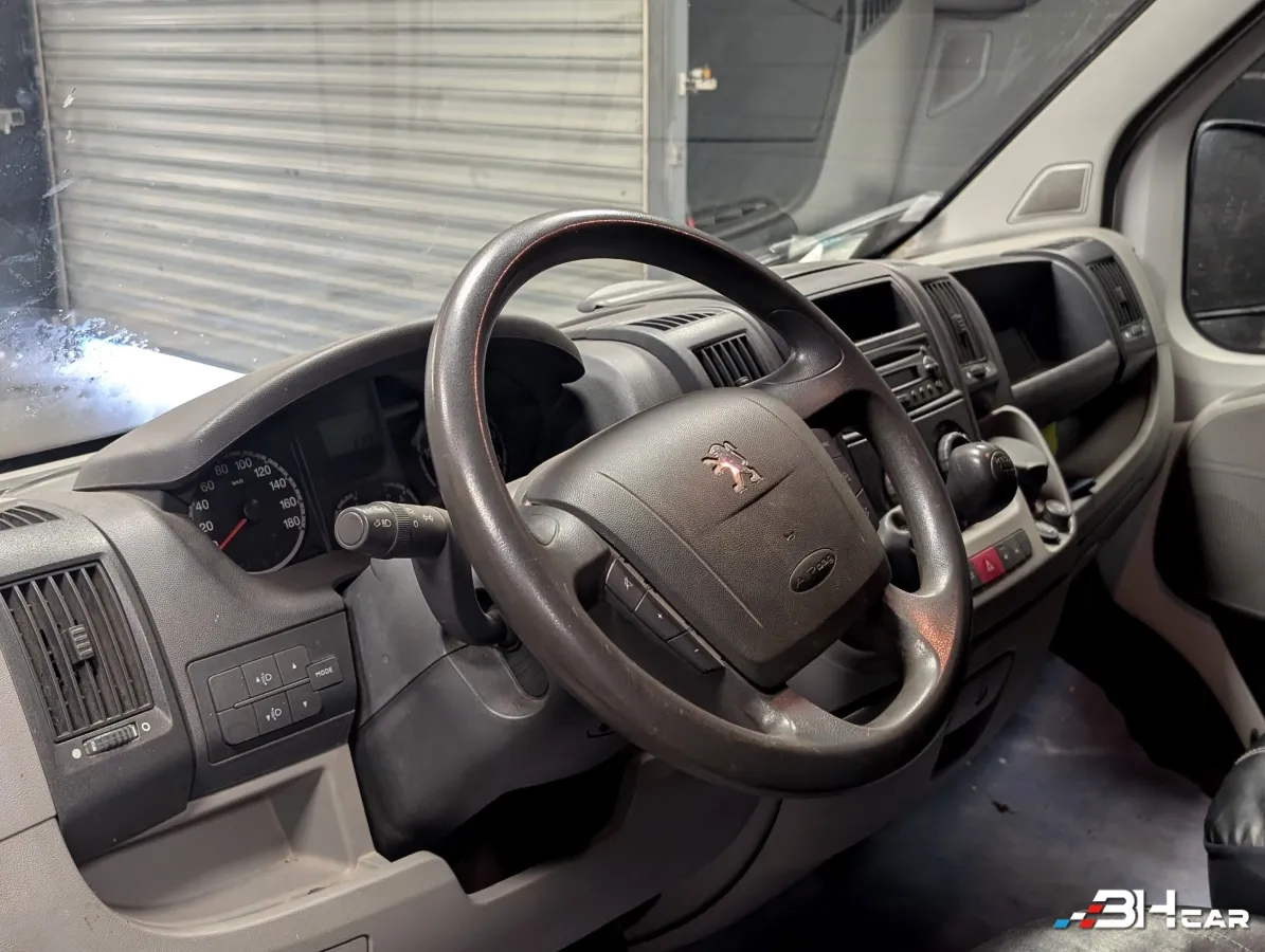 Peugeot Boxer Vu - photo 9