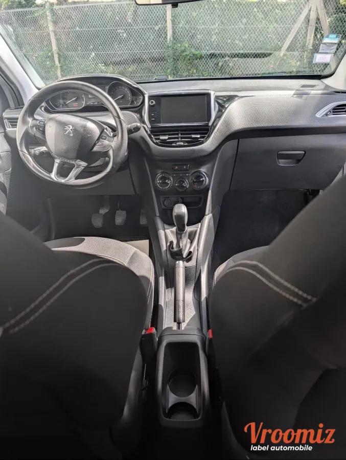 Peugeot 208 GENERATION-I 1.6 BLUEHDI 75 STYLE