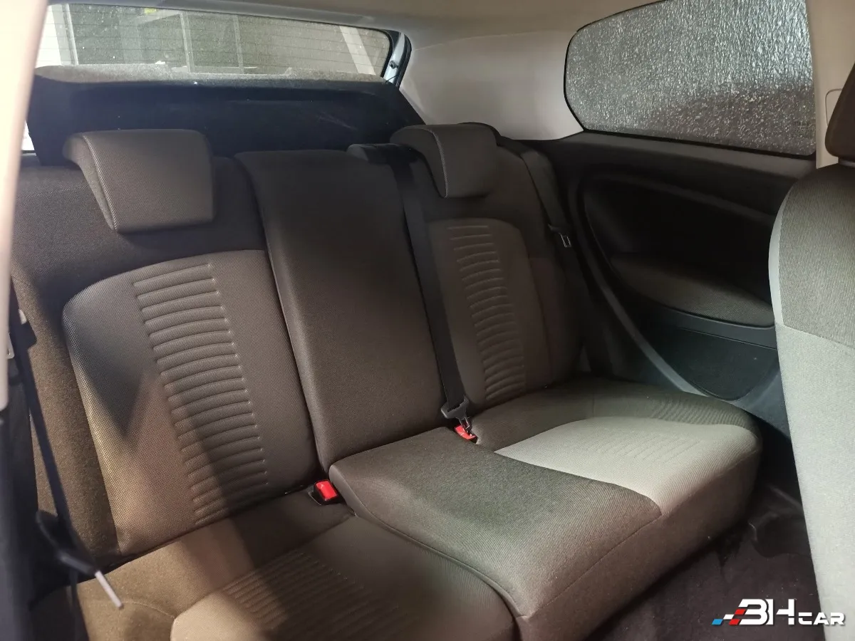 Fiat Grande Punto - photo 13