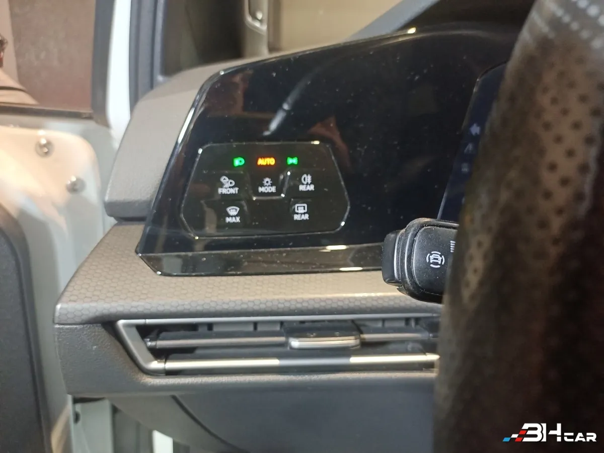 Volkswagen Golf - photo 13