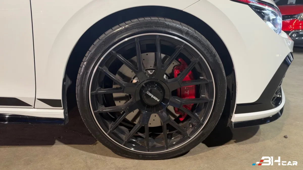 Volkswagen Golf - photo 16