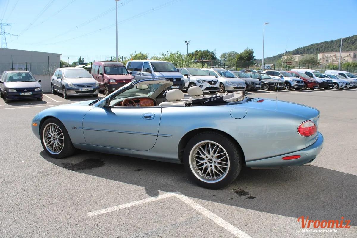 Jaguar Xk8 