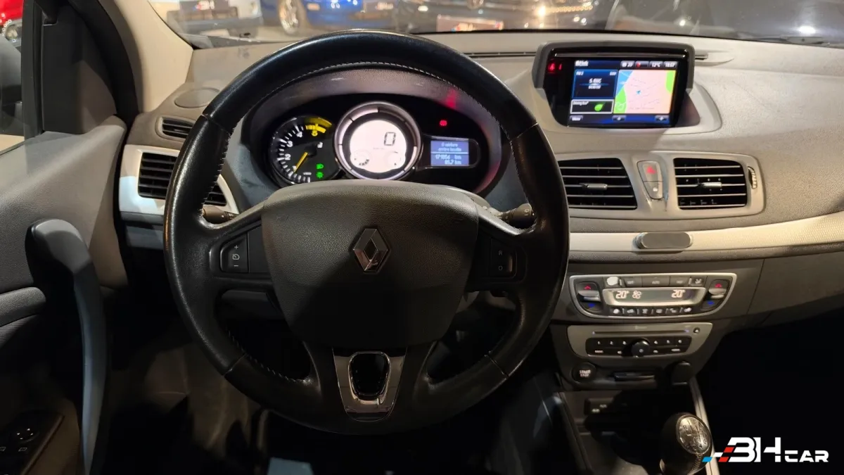 Renault Megane - photo 18