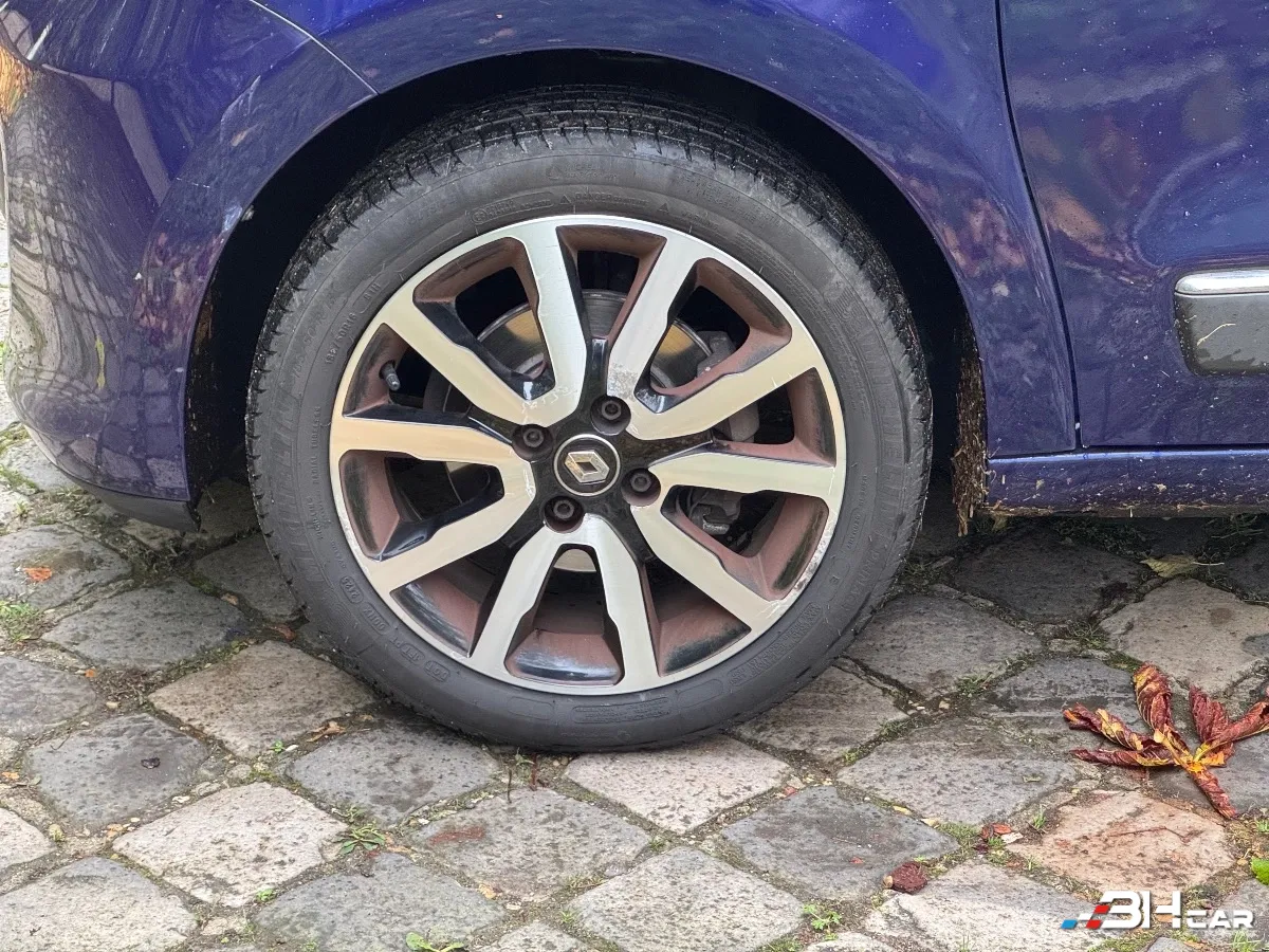 Renault Twingo - photo 27