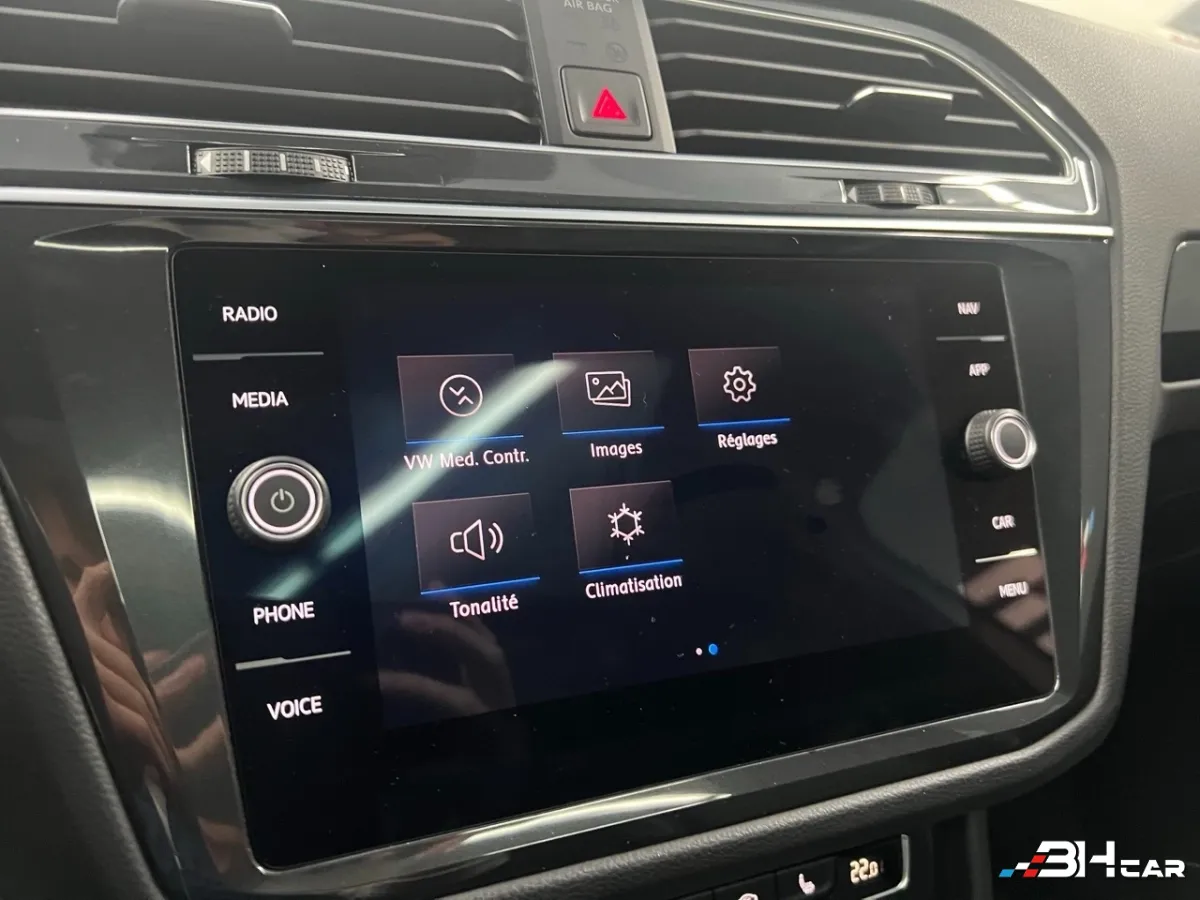 Volkswagen Tiguan - photo 25