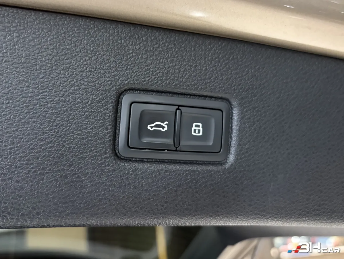 Audi Q7 - photo 42