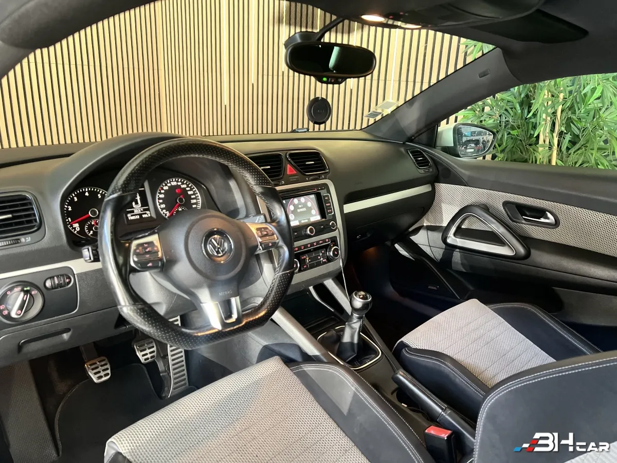 Volkswagen Scirocco - photo 9
