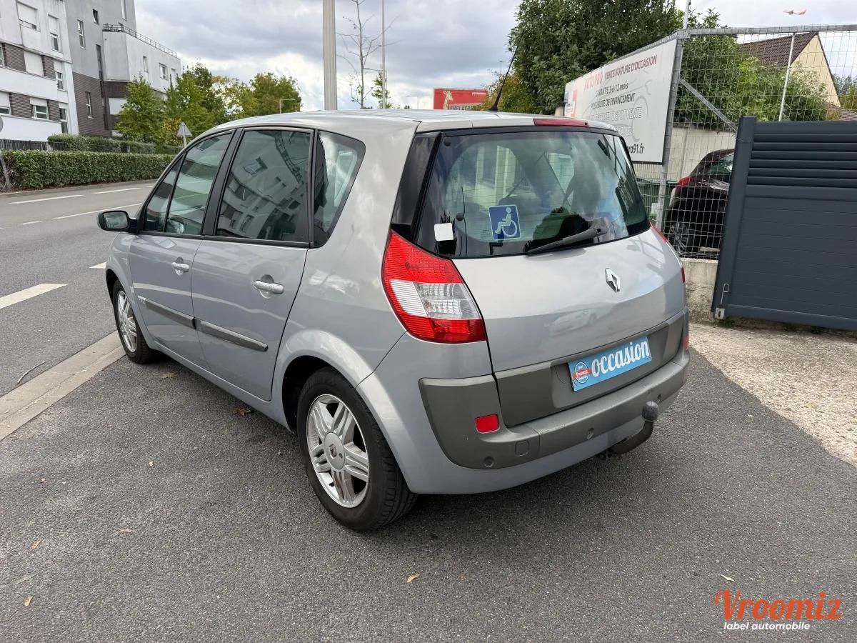 Renault Scenic 2.0 135 BVA