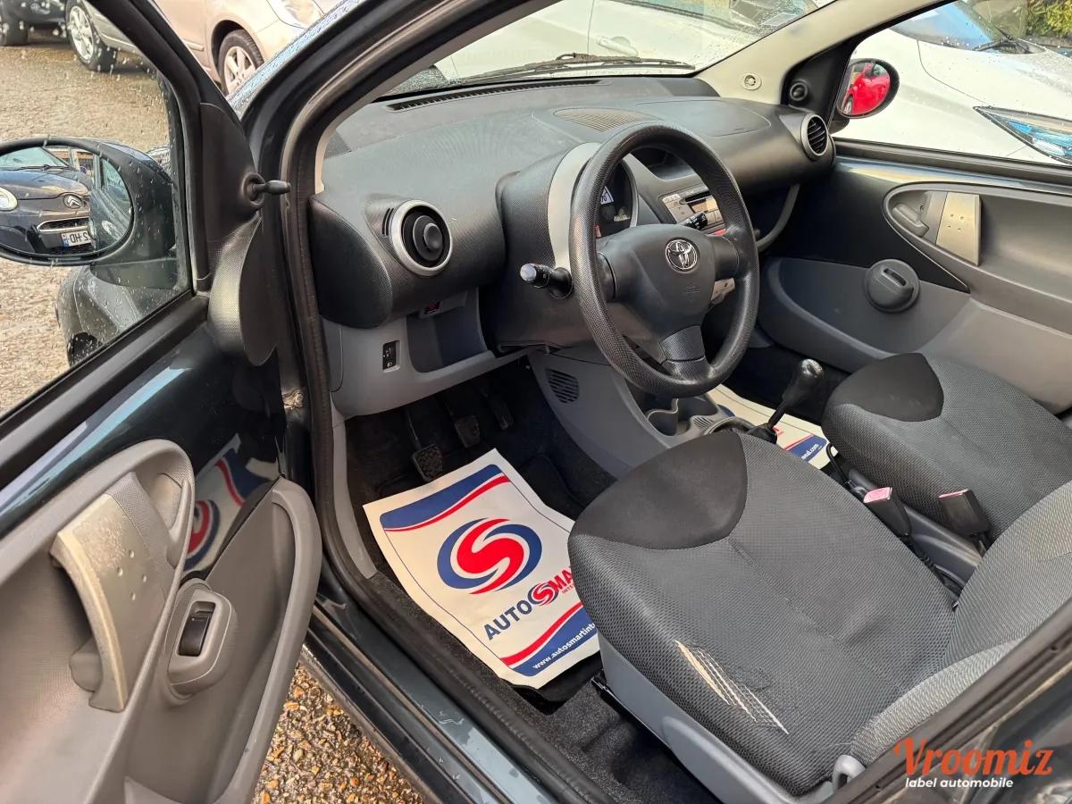 Toyota Aygo 1.0 VVTI 70 CONFORT