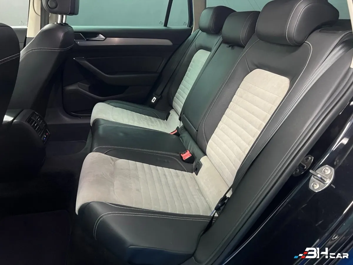 Volkswagen Passat - photo 12
