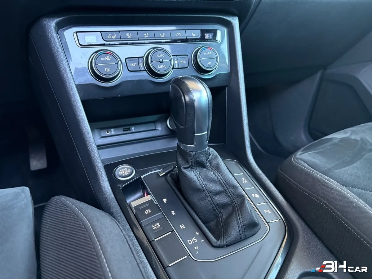 Volkswagen Tiguan - photo 14