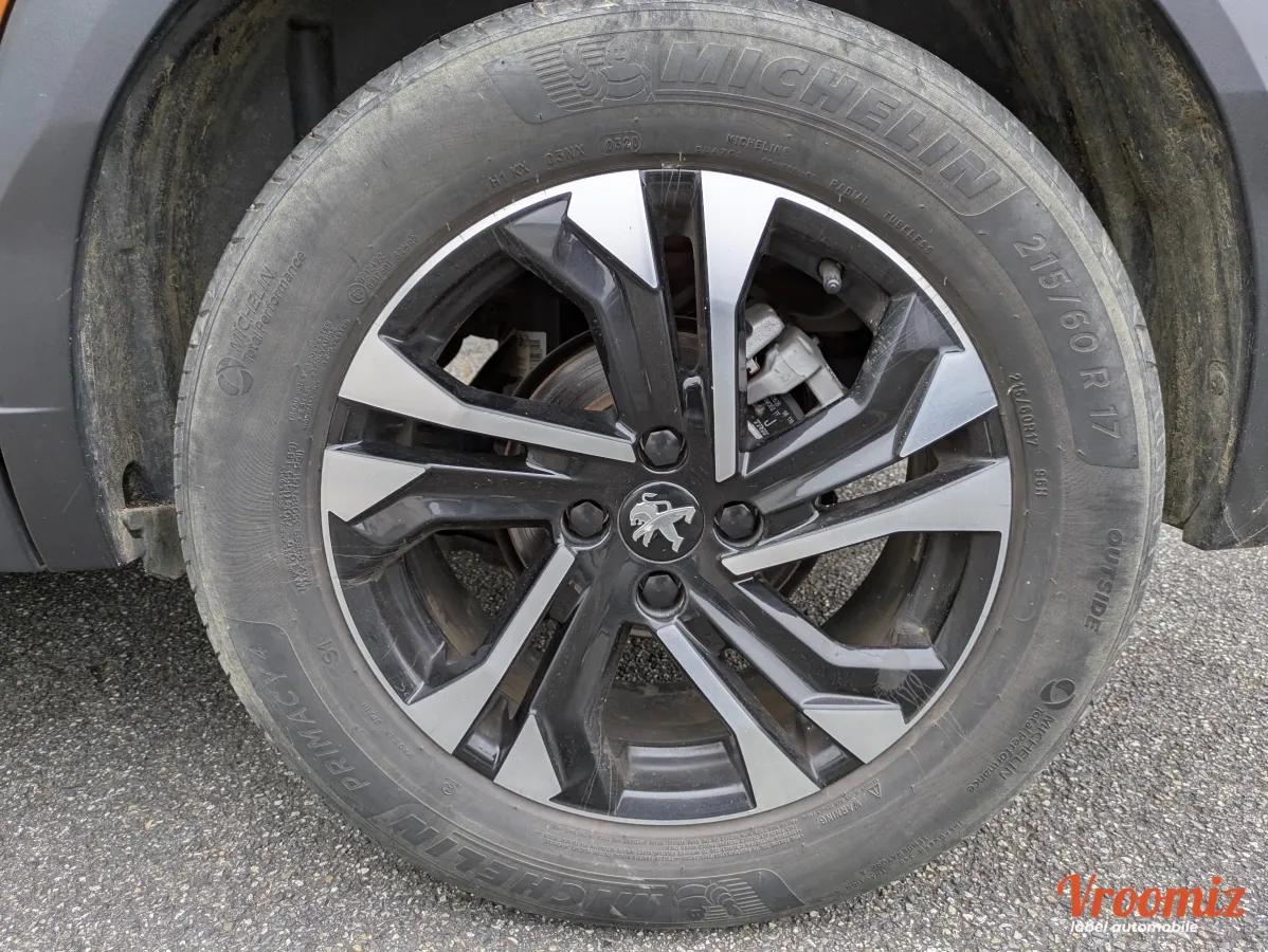 Peugeot 2008 GENERATION-I 1.5 BLUEHDI 100 ALLURE