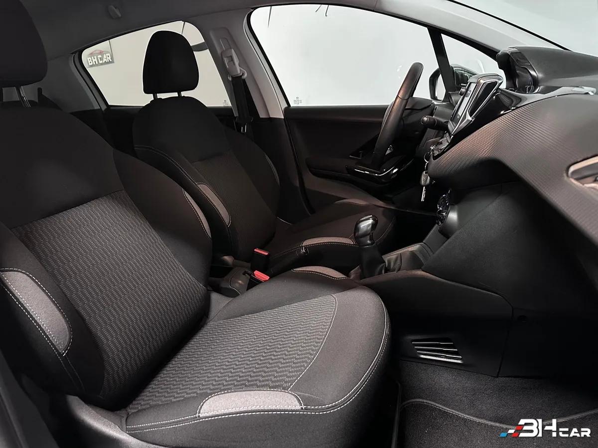 Aperçu indisponible de Peugeot 208