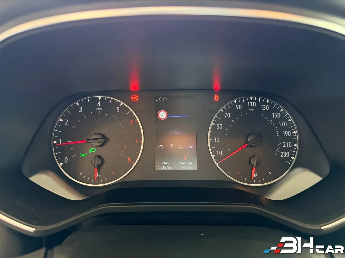 Renault Clio - photo 12