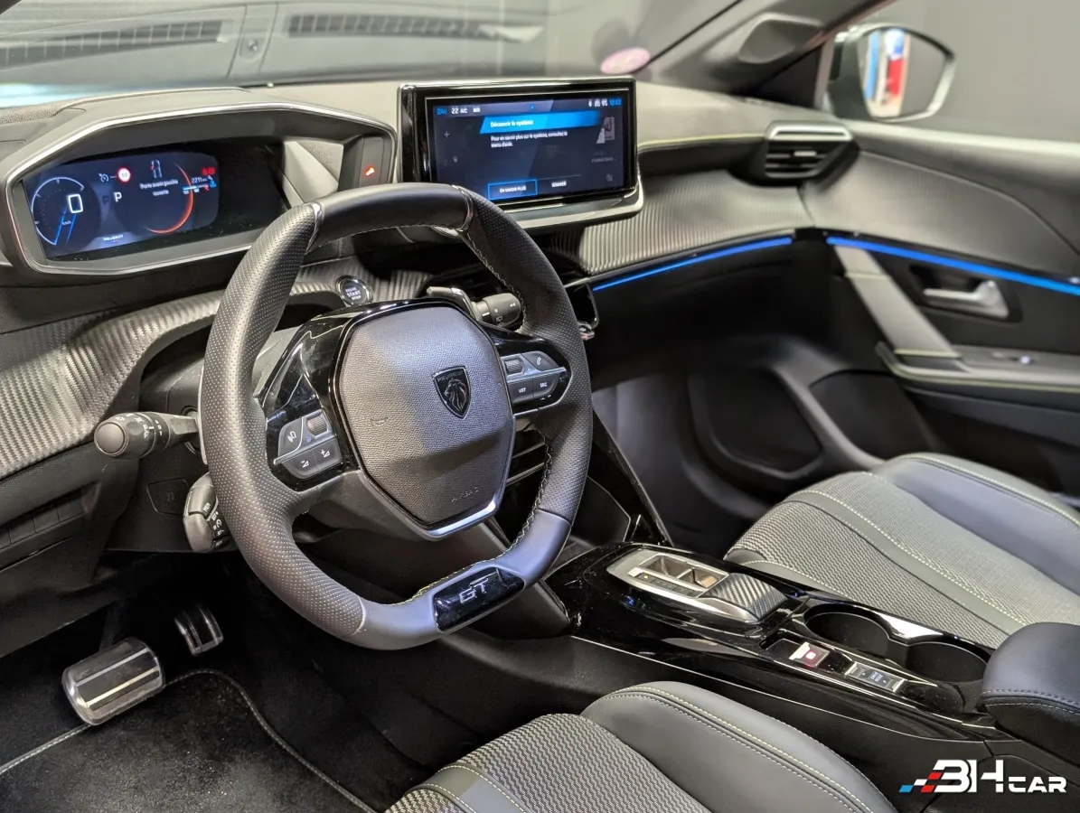 Peugeot 208 - photo 10