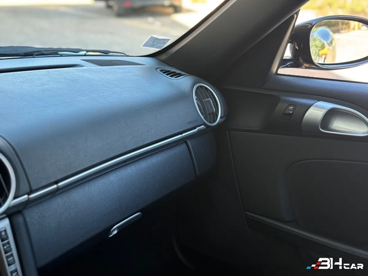 Porsche Cayman - photo 22