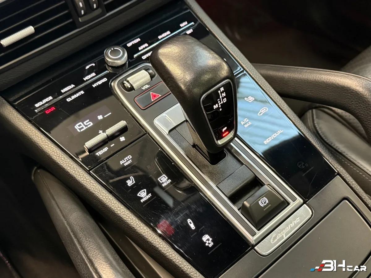 Porsche Cayenne - photo 17