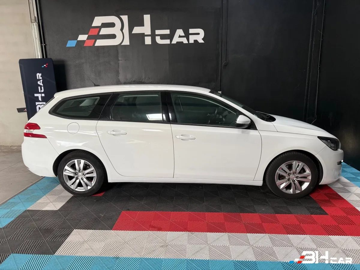 Peugeot 308 - photo 4